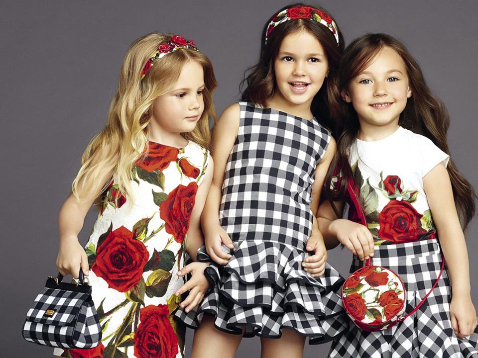 Модная одежда для девочек на лето: самым маленьким модницам