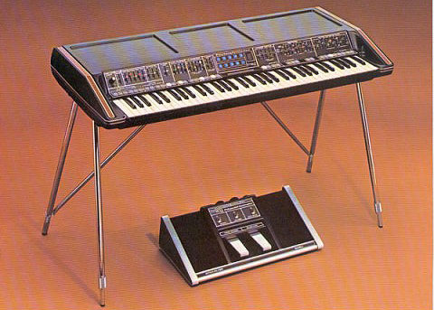   Moog Polymoog, 1975