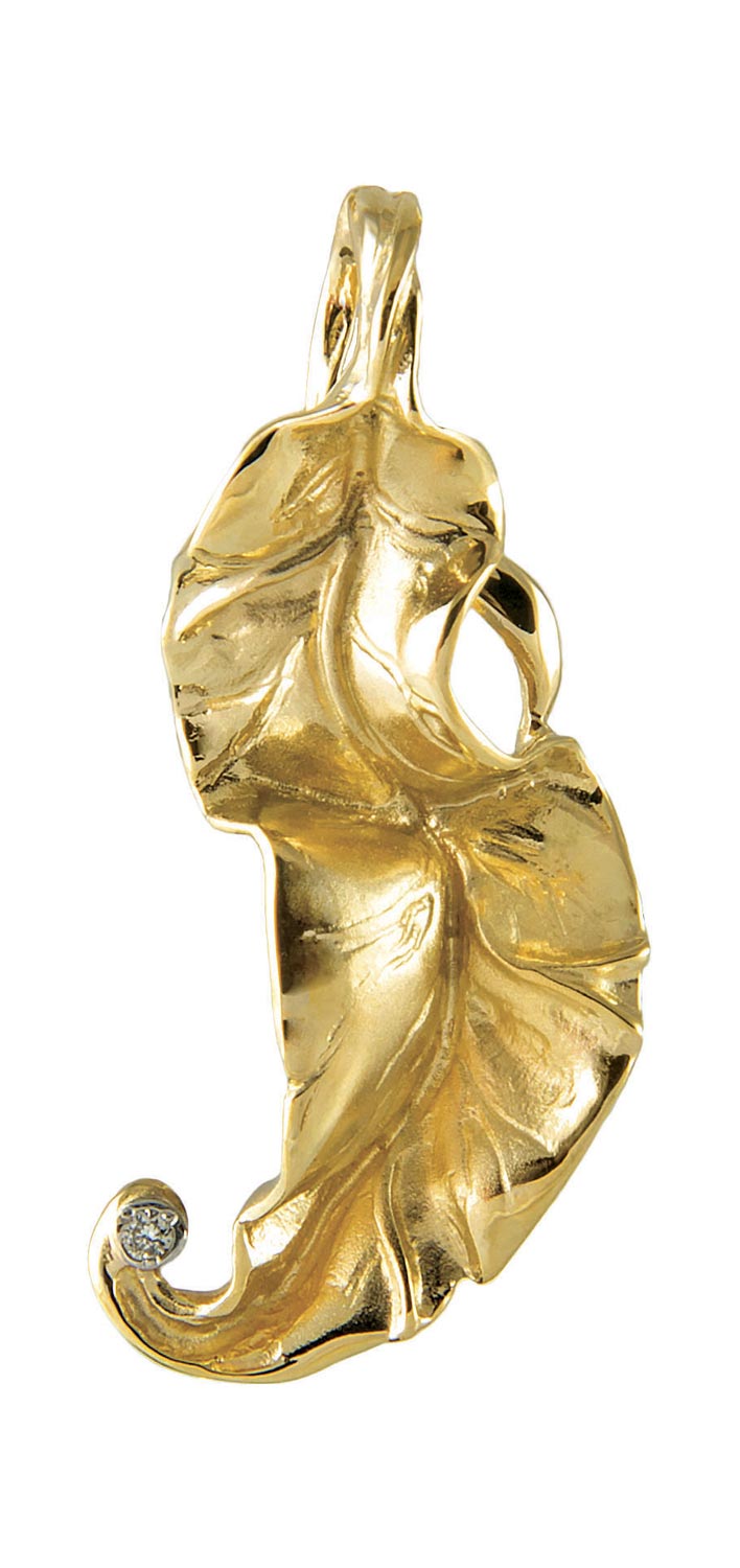 Золотой кулон ''Лист'' Альдзена P-14050 с бриллиантом