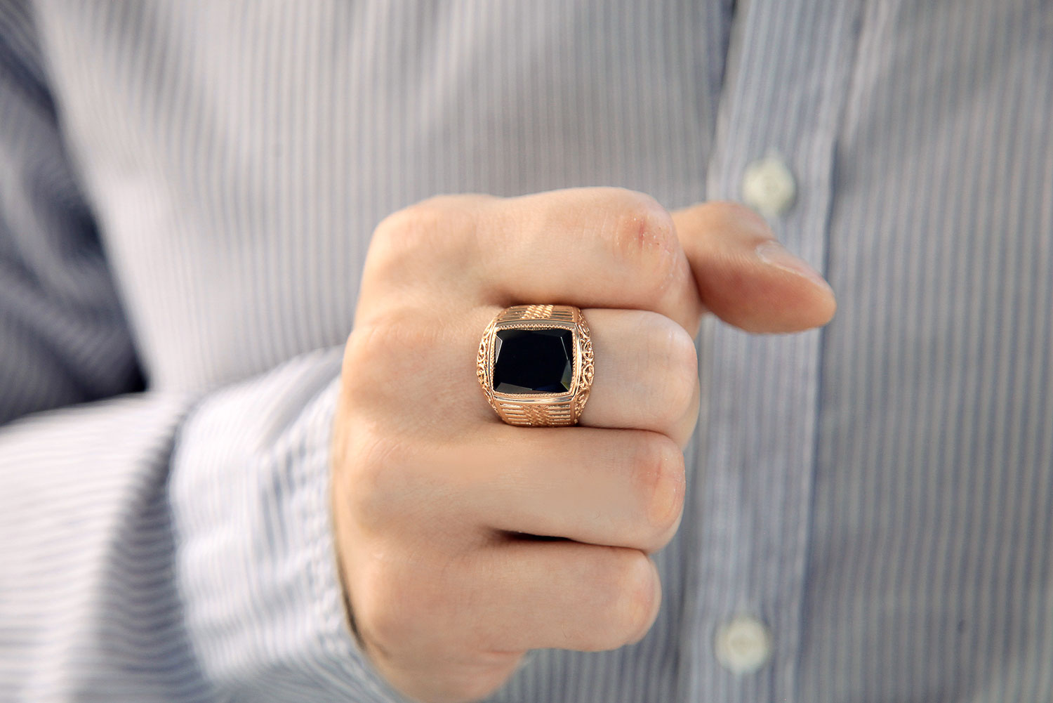 Мужская золотая печатка перстень Маршал KM-140/1-z-fianit с фианитом — купить в AllTime.ru — фото, отзывы